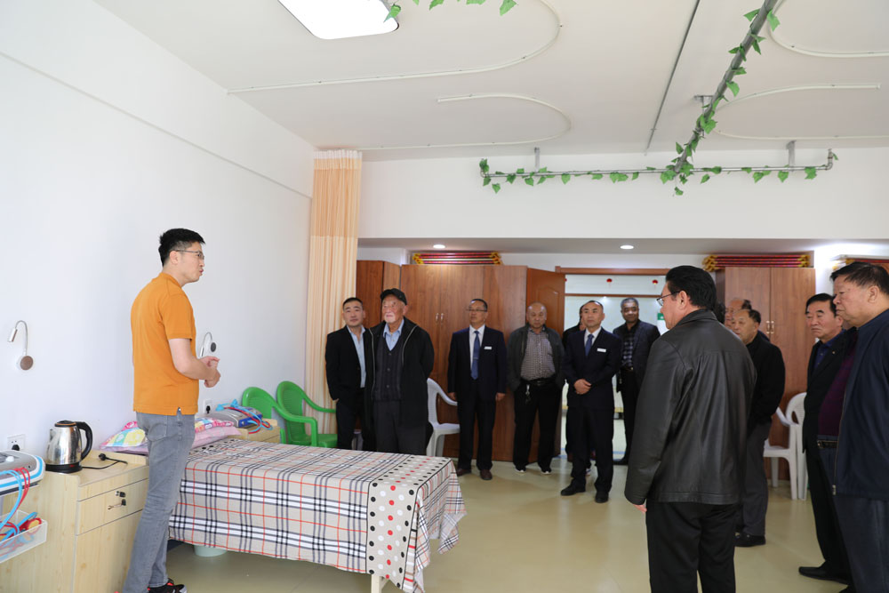 山东联兴建设集团举行纪念改革开放 暨建企40周年庆祝大会(德州晚报报道)