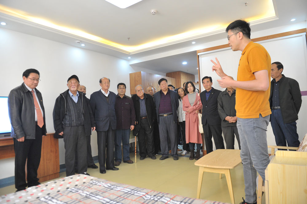 山东联兴建设集团举行纪念改革开放 暨建企40周年庆祝大会(德州晚报报道)