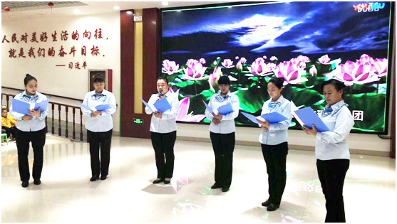 重阳节 物业送关爱 情暖老人心