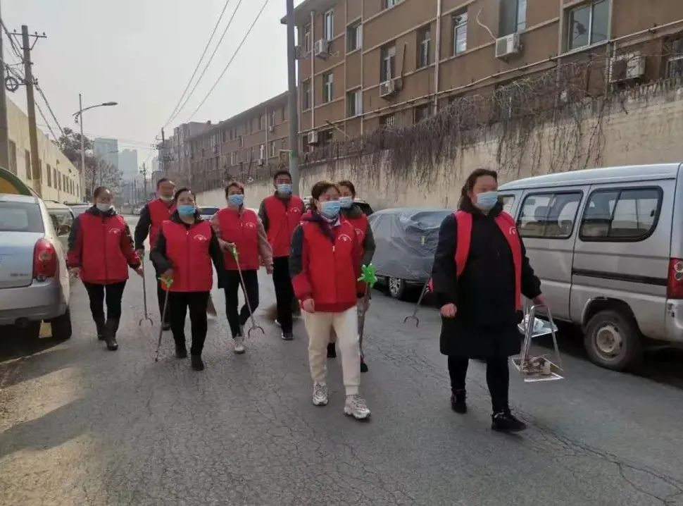 创建文明城市 传承雷锋精神 联兴爱心义工分会走进德州劳动局宿舍